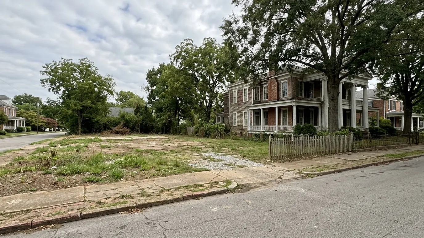 A Tennessee lot with demolition and site clearing in Columbia